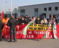 Protesta lavoratori Cnh davanti al campo della Juve